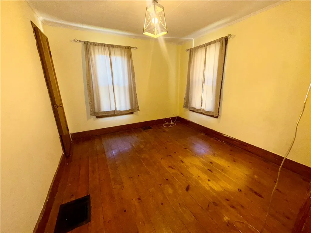 15 State Street, Manchester, New York 14504, Manchester, New York 14504, 3 Bedrooms Bedrooms, 8 Rooms Rooms,1 BathroomBathrooms,Residential,For Sale,15 State Street, Manchester, New York 14504,0,R1646246