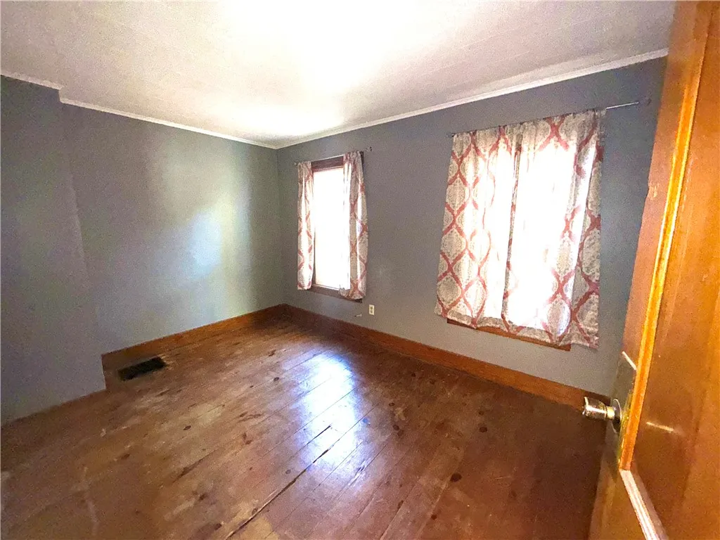 15 State Street, Manchester, New York 14504, Manchester, New York 14504, 3 Bedrooms Bedrooms, 8 Rooms Rooms,1 BathroomBathrooms,Residential,For Sale,15 State Street, Manchester, New York 14504,0,R1646246