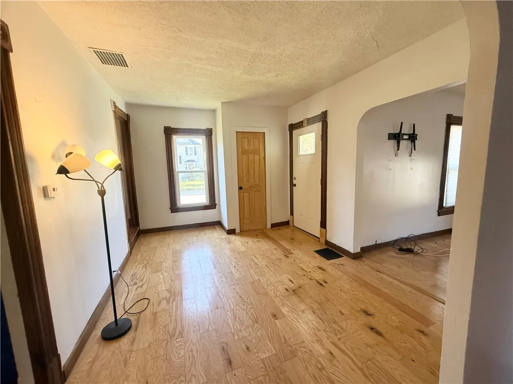 15 State Street, Manchester, New York 14504, Manchester, New York 14504, 3 Bedrooms Bedrooms, 8 Rooms Rooms,1 BathroomBathrooms,Residential,For Sale,15 State Street, Manchester, New York 14504,0,R1646246