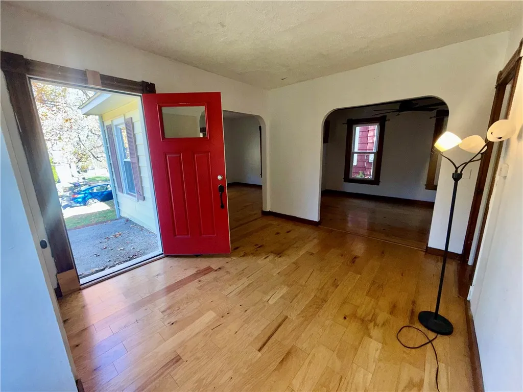 15 State Street, Manchester, New York 14504, Manchester, New York 14504, 3 Bedrooms Bedrooms, 8 Rooms Rooms,1 BathroomBathrooms,Residential,For Sale,15 State Street, Manchester, New York 14504,0,R1646246