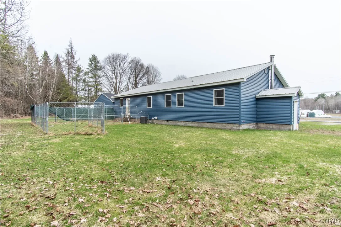 25267 Loop Road, Wilna, New York 13619, Wilna, New York 13619, 4 Bedrooms Bedrooms, 9 Rooms Rooms,3 BathroomsBathrooms,Residential,For Sale,25267 Loop Road, Wilna, New York 13619,0,S1648619