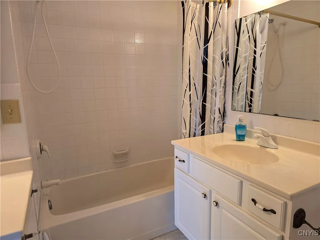 28 Wedgeworth Drive, West Monroe, New York 13167, West Monroe, New York 13167, 3 Bedrooms Bedrooms, 7 Rooms Rooms,2 BathroomsBathrooms,Residential,For Sale,28 Wedgeworth Drive, West Monroe, New York 13167,0,S1648302