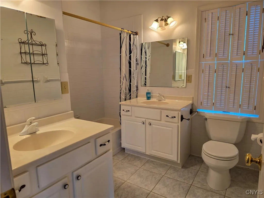 28 Wedgeworth Drive, West Monroe, New York 13167, West Monroe, New York 13167, 3 Bedrooms Bedrooms, 7 Rooms Rooms,2 BathroomsBathrooms,Residential,For Sale,28 Wedgeworth Drive, West Monroe, New York 13167,0,S1648302