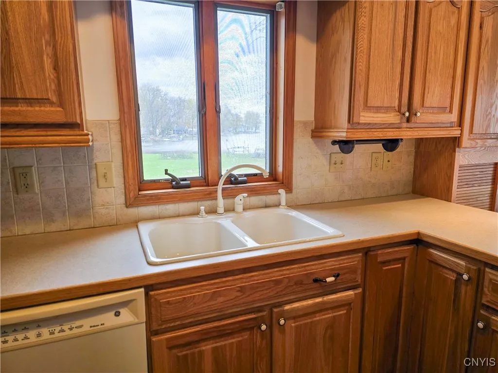 28 Wedgeworth Drive, West Monroe, New York 13167, West Monroe, New York 13167, 3 Bedrooms Bedrooms, 7 Rooms Rooms,2 BathroomsBathrooms,Residential,For Sale,28 Wedgeworth Drive, West Monroe, New York 13167,0,S1648302