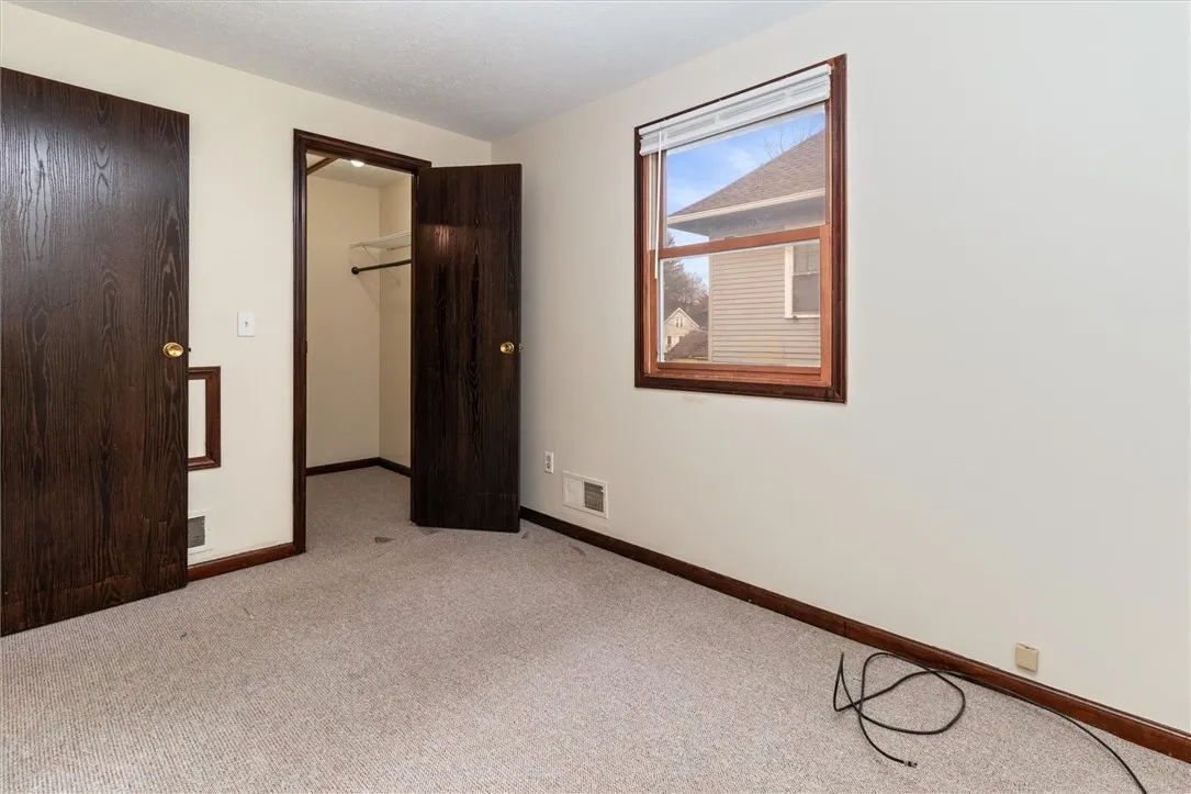 1157 Genesee Street, Rochester, New York 14611, Rochester, New York 14611, 3 Bedrooms Bedrooms, 8 Rooms Rooms,1 BathroomBathrooms,Residential Lease,For Rent,1157 Genesee Street, Rochester, New York 14611,0,R1648912