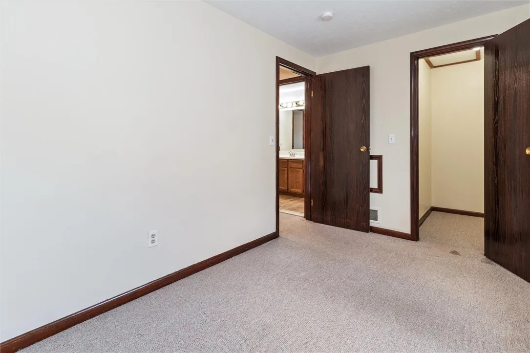 1157 Genesee Street, Rochester, New York 14611, Rochester, New York 14611, 3 Bedrooms Bedrooms, 8 Rooms Rooms,1 BathroomBathrooms,Residential Lease,For Rent,1157 Genesee Street, Rochester, New York 14611,0,R1648912
