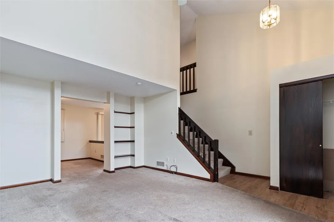 1157 Genesee Street, Rochester, New York 14611, Rochester, New York 14611, 3 Bedrooms Bedrooms, 8 Rooms Rooms,1 BathroomBathrooms,Residential Lease,For Rent,1157 Genesee Street, Rochester, New York 14611,0,R1648912