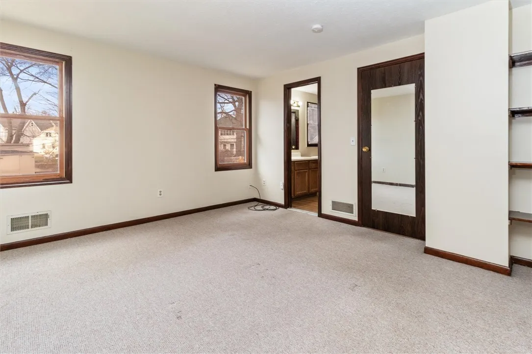 1157 Genesee Street, Rochester, New York 14611, Rochester, New York 14611, 3 Bedrooms Bedrooms, 8 Rooms Rooms,1 BathroomBathrooms,Residential Lease,For Rent,1157 Genesee Street, Rochester, New York 14611,0,R1648912
