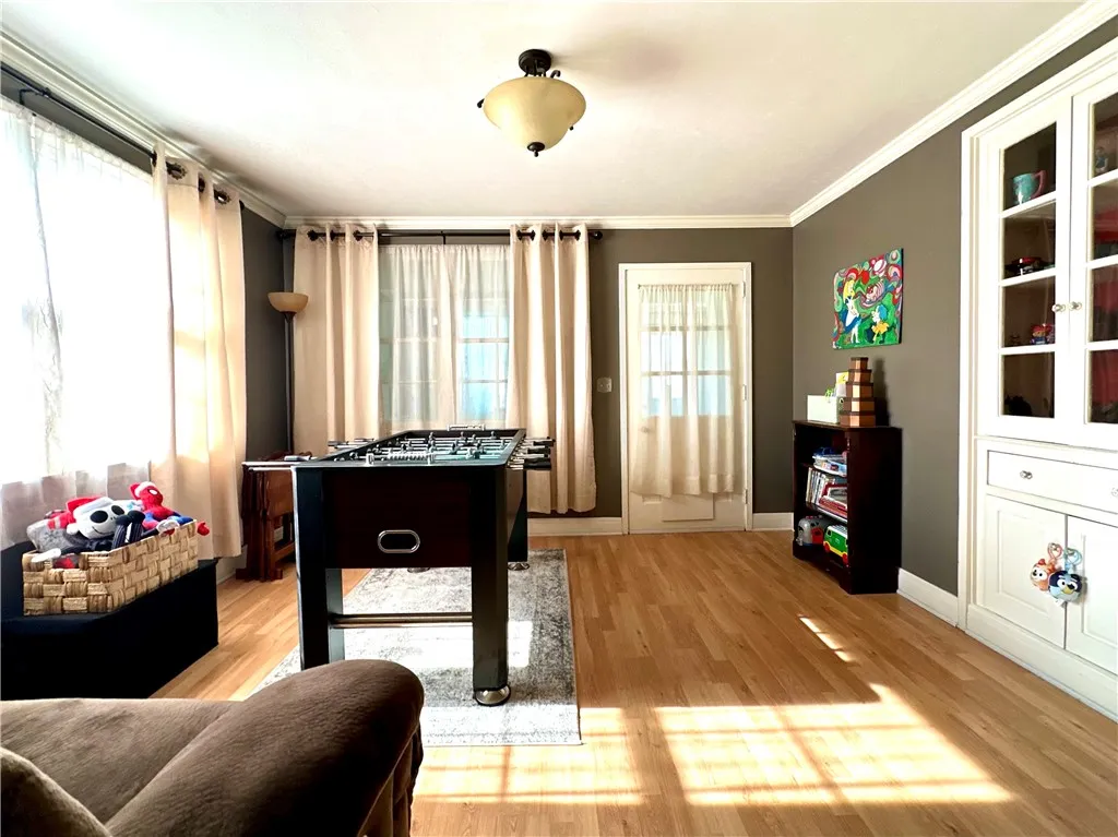 73 Durland Avenue, Elmira, New York 14905, Elmira, New York 14905, 3 Bedrooms Bedrooms, 10 Rooms Rooms,2 BathroomsBathrooms,Residential,For Sale,73 Durland Avenue, Elmira, New York 14905,0,R1648412