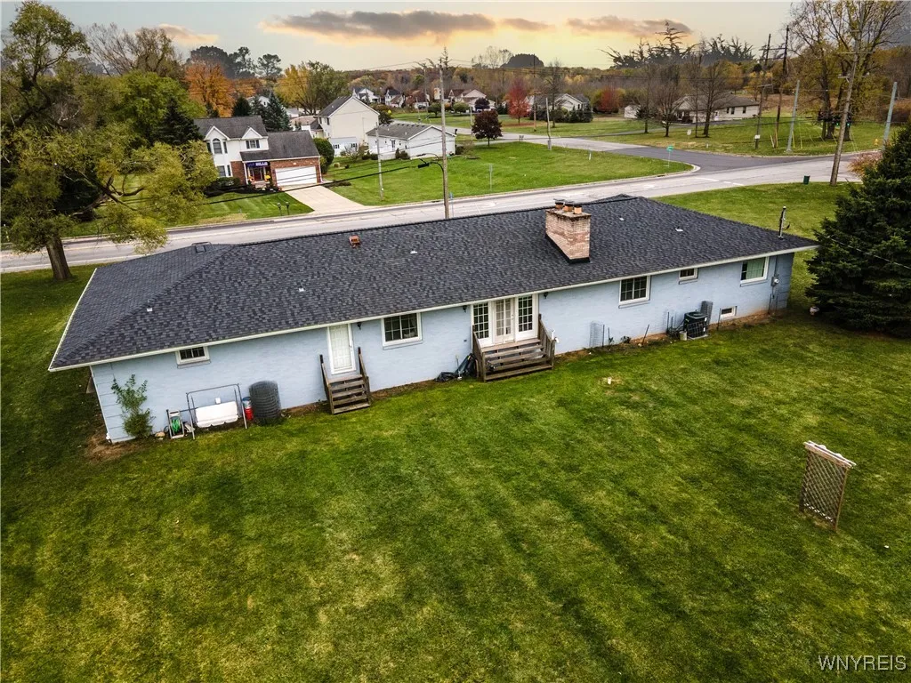 9250 Greiner Road, Clarence, New York 14031, Clarence, New York 14031, 4 Bedrooms Bedrooms, 9 Rooms Rooms,3 BathroomsBathrooms,Residential,For Sale,9250 Greiner Road, Clarence, New York 14031,0,B1648899