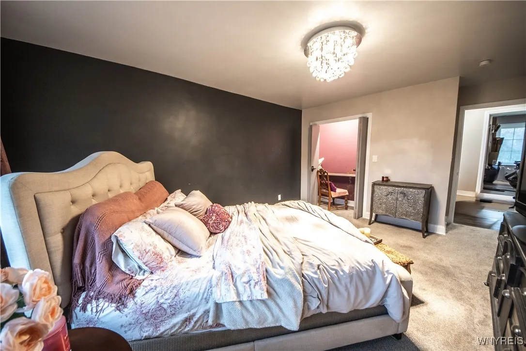 9250 Greiner Road, Clarence, New York 14031, Clarence, New York 14031, 4 Bedrooms Bedrooms, 9 Rooms Rooms,3 BathroomsBathrooms,Residential,For Sale,9250 Greiner Road, Clarence, New York 14031,0,B1648899