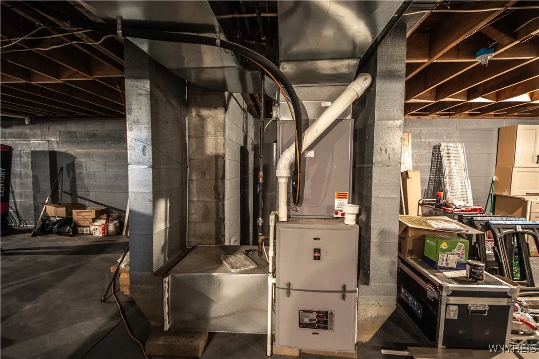 9250 Greiner Road, Clarence, New York 14031, Clarence, New York 14031, 4 Bedrooms Bedrooms, 9 Rooms Rooms,3 BathroomsBathrooms,Residential,For Sale,9250 Greiner Road, Clarence, New York 14031,0,B1648899