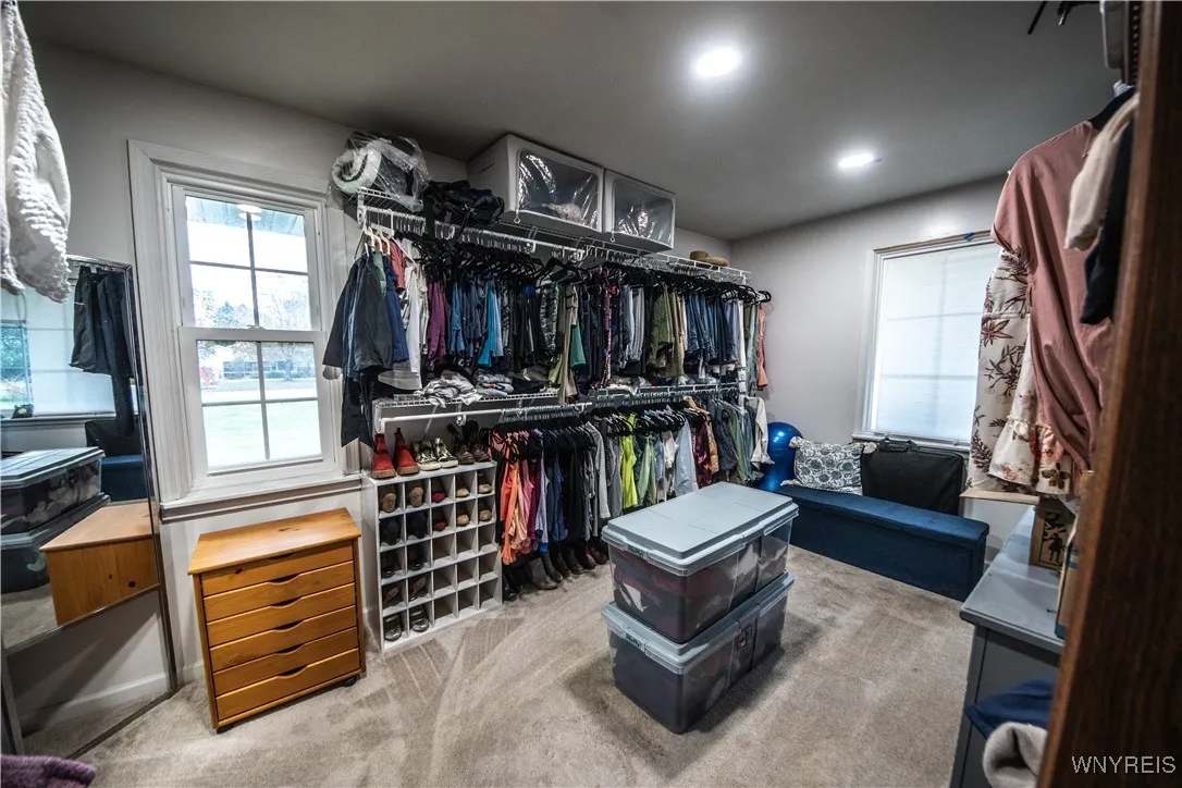 9250 Greiner Road, Clarence, New York 14031, Clarence, New York 14031, 4 Bedrooms Bedrooms, 9 Rooms Rooms,3 BathroomsBathrooms,Residential,For Sale,9250 Greiner Road, Clarence, New York 14031,0,B1648899