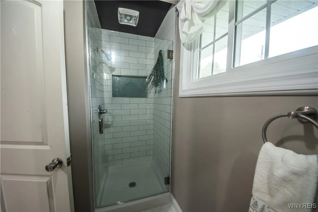 9250 Greiner Road, Clarence, New York 14031, Clarence, New York 14031, 4 Bedrooms Bedrooms, 9 Rooms Rooms,3 BathroomsBathrooms,Residential,For Sale,9250 Greiner Road, Clarence, New York 14031,0,B1648899