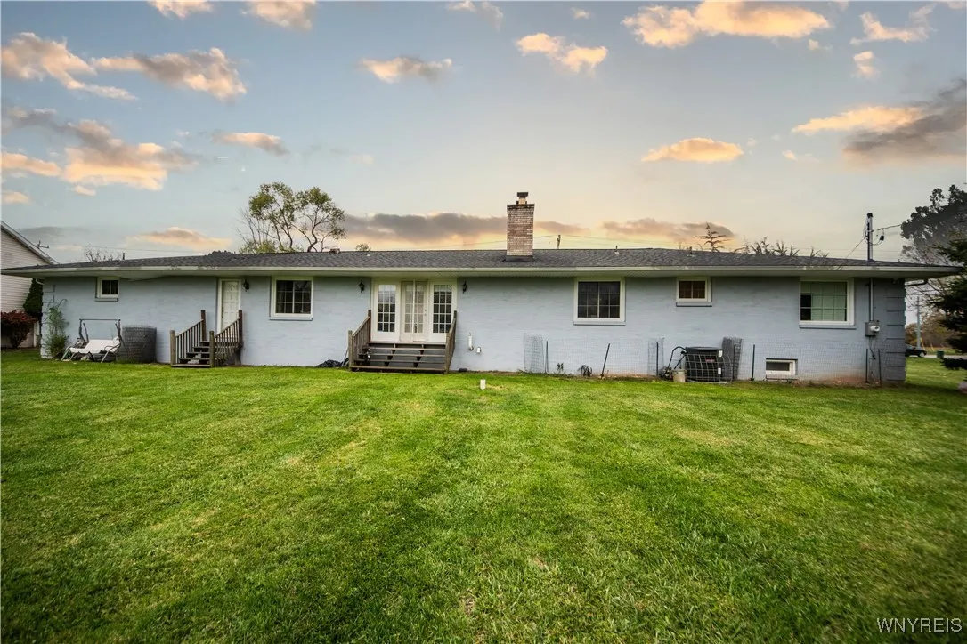 9250 Greiner Road, Clarence, New York 14031, Clarence, New York 14031, 4 Bedrooms Bedrooms, 9 Rooms Rooms,3 BathroomsBathrooms,Residential,For Sale,9250 Greiner Road, Clarence, New York 14031,0,B1648899