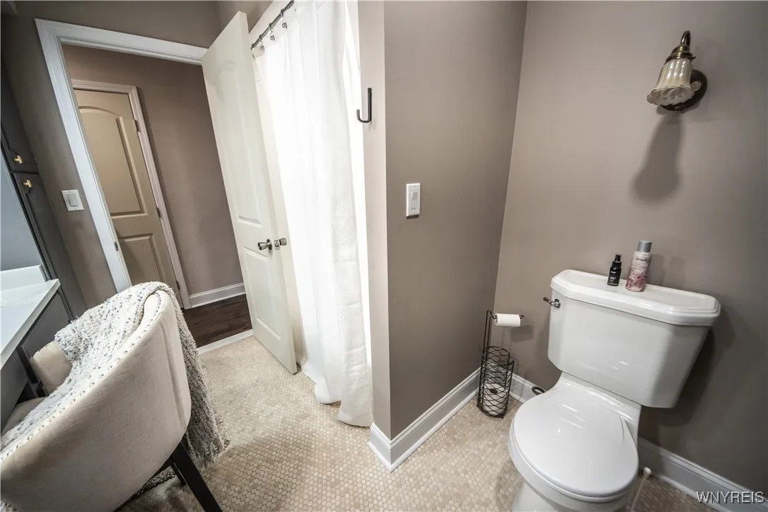 9250 Greiner Road, Clarence, New York 14031, Clarence, New York 14031, 4 Bedrooms Bedrooms, 9 Rooms Rooms,3 BathroomsBathrooms,Residential,For Sale,9250 Greiner Road, Clarence, New York 14031,0,B1648899