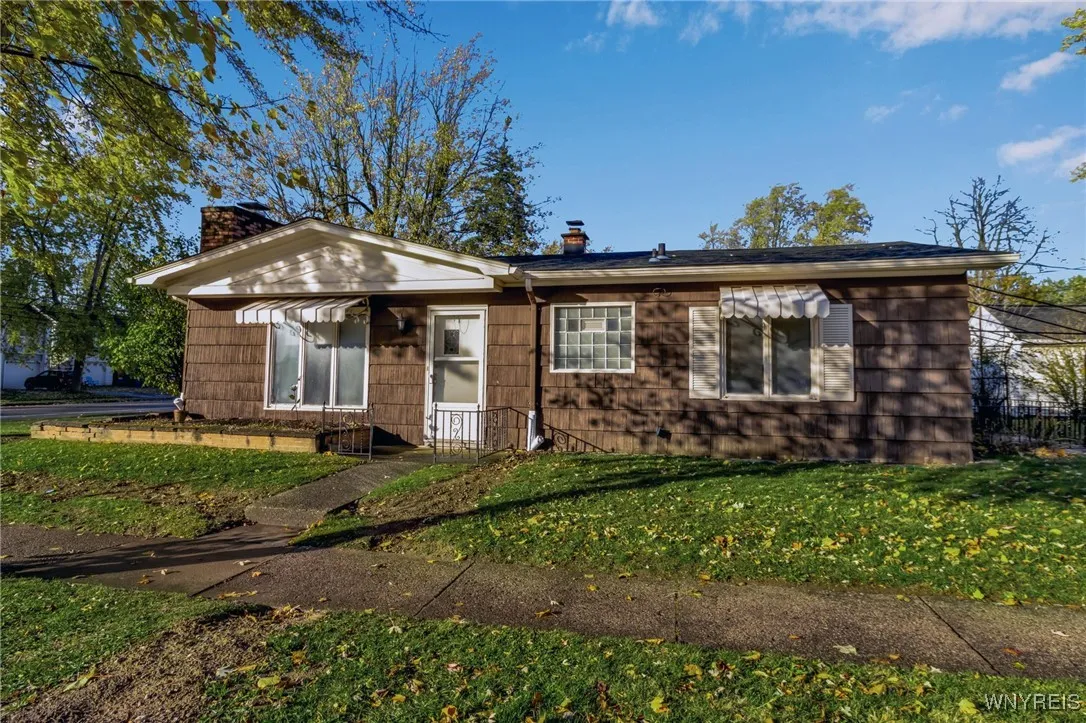4271 Harlem Road, Amherst, New York 14226, Amherst, New York 14226, 2 Bedrooms Bedrooms, 5 Rooms Rooms,1 BathroomBathrooms,Residential,Closed,4271 Harlem Road, Amherst, New York 14226,0,B1648190