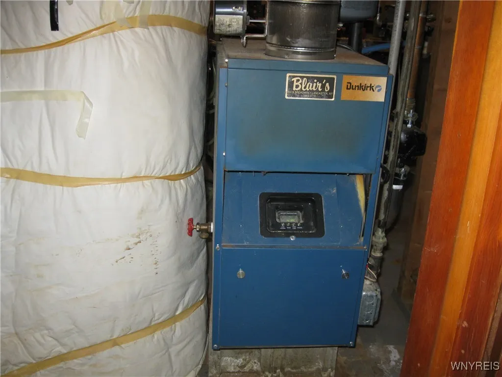 11090 Westwood Road, Alden, New York 14004, Alden, New York 14004, 3 Bedrooms Bedrooms, 7 Rooms Rooms,1 BathroomBathrooms,Residential,For Sale,11090 Westwood Road, Alden, New York 14004,0,B1648581