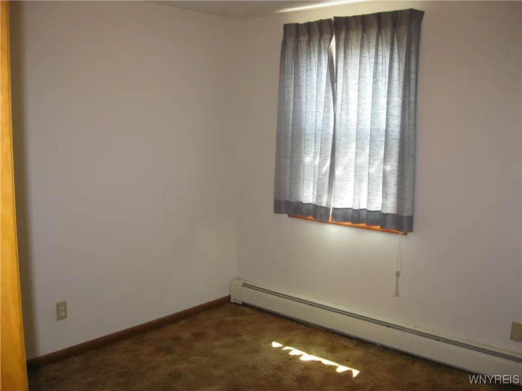 11090 Westwood Road, Alden, New York 14004, Alden, New York 14004, 3 Bedrooms Bedrooms, 7 Rooms Rooms,1 BathroomBathrooms,Residential,For Sale,11090 Westwood Road, Alden, New York 14004,0,B1648581
