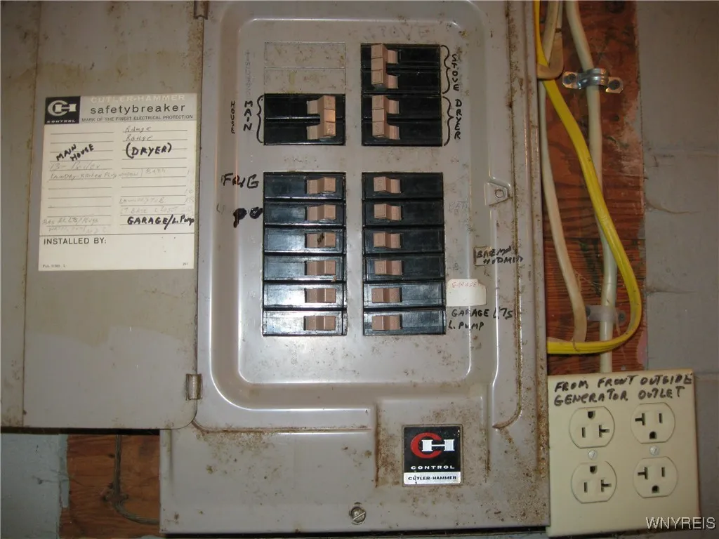 11090 Westwood Road, Alden, New York 14004, Alden, New York 14004, 3 Bedrooms Bedrooms, 7 Rooms Rooms,1 BathroomBathrooms,Residential,For Sale,11090 Westwood Road, Alden, New York 14004,0,B1648581