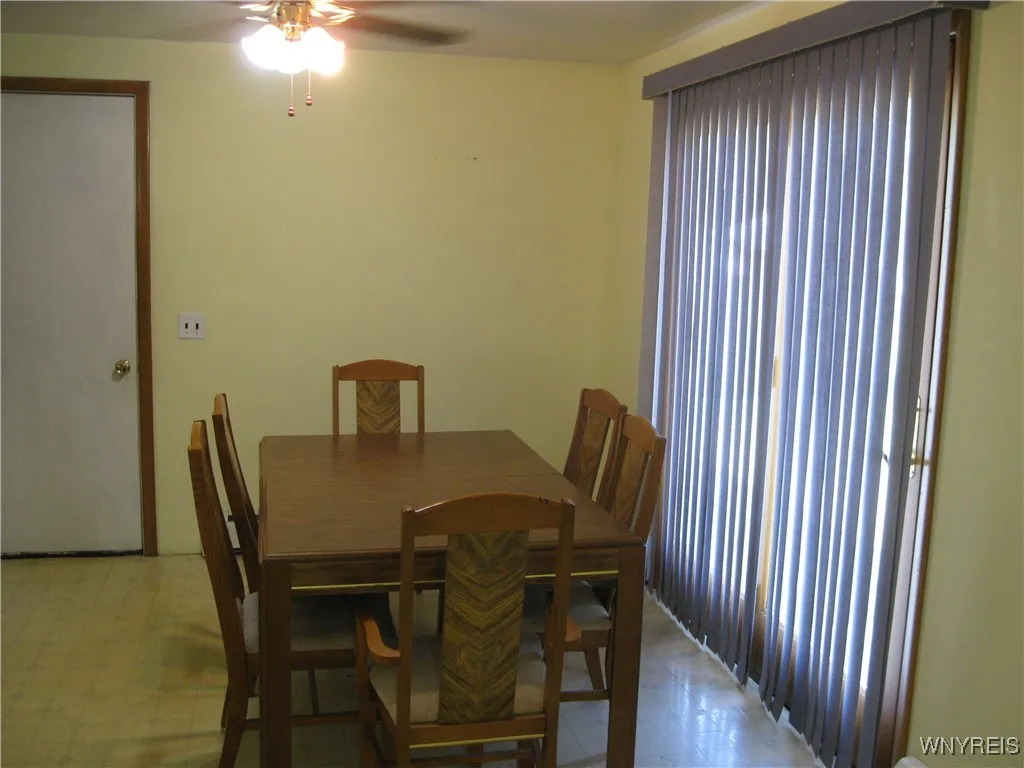 11090 Westwood Road, Alden, New York 14004, Alden, New York 14004, 3 Bedrooms Bedrooms, 7 Rooms Rooms,1 BathroomBathrooms,Residential,For Sale,11090 Westwood Road, Alden, New York 14004,0,B1648581