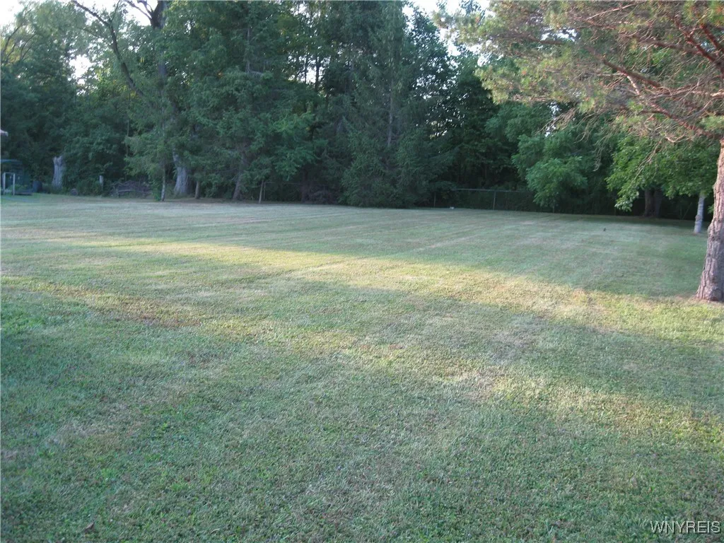 11090 Westwood Road, Alden, New York 14004, Alden, New York 14004, 3 Bedrooms Bedrooms, 7 Rooms Rooms,1 BathroomBathrooms,Residential,For Sale,11090 Westwood Road, Alden, New York 14004,0,B1648581