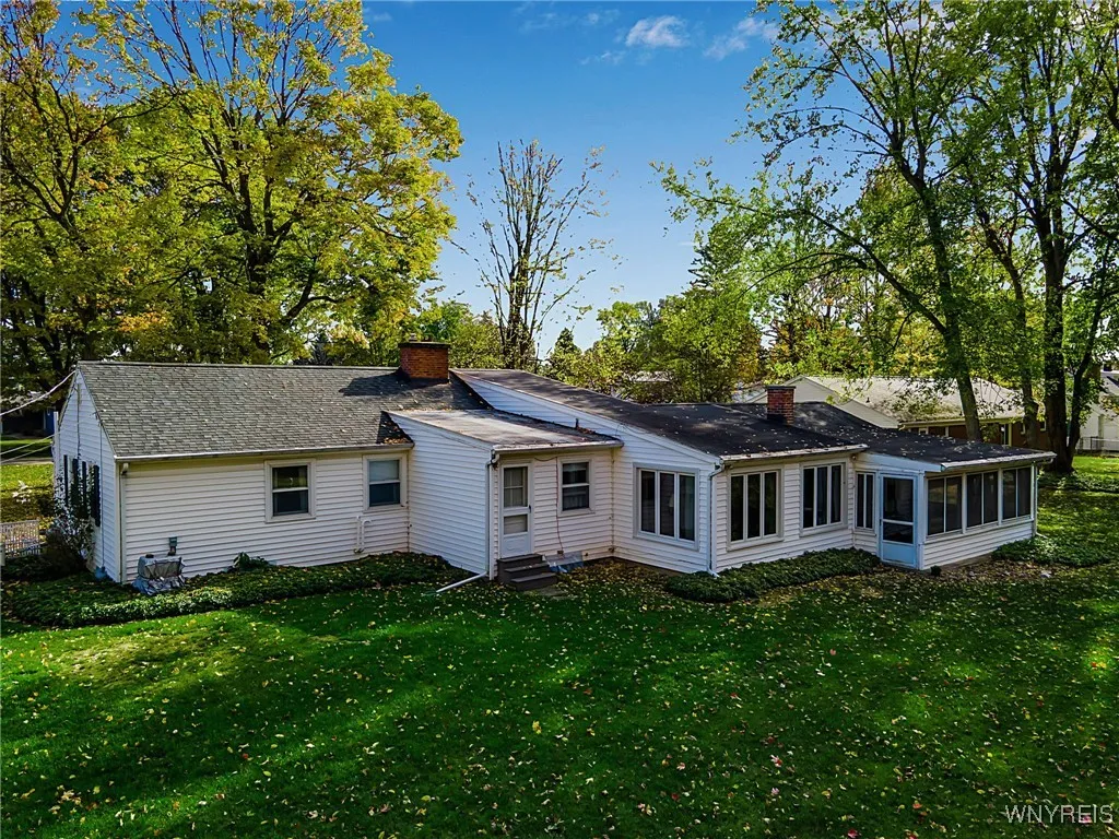 4570 Christian Dr, Clarence, New York 14031, Clarence, New York 14031, 3 Bedrooms Bedrooms, 6 Rooms Rooms,1 BathroomBathrooms,Residential,For Sale,4570 Christian Dr, Clarence, New York 14031,0,B1648699