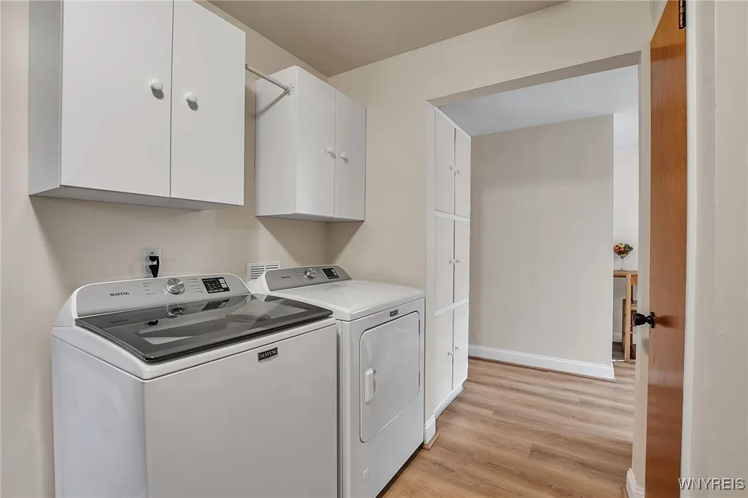 4570 Christian Dr, Clarence, New York 14031, Clarence, New York 14031, 3 Bedrooms Bedrooms, 6 Rooms Rooms,1 BathroomBathrooms,Residential,For Sale,4570 Christian Dr, Clarence, New York 14031,0,B1648699