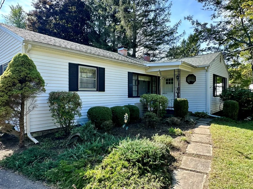 87 Alvord Drive, Big Flats, New York 14905, Big Flats, New York 14905, 4 Bedrooms Bedrooms, 8 Rooms Rooms,2 BathroomsBathrooms,Residential,For Sale,87 Alvord Drive, Big Flats, New York 14905,0,R1647666