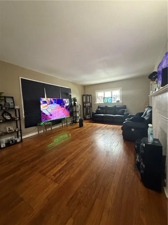 46 Rogers Avenue, Rochester, New York 14606, Rochester, New York 14606, 3 Bedrooms Bedrooms, 6 Rooms Rooms,1 BathroomBathrooms,Residential,For Sale,46 Rogers Avenue, Rochester, New York 14606,0,R1648908