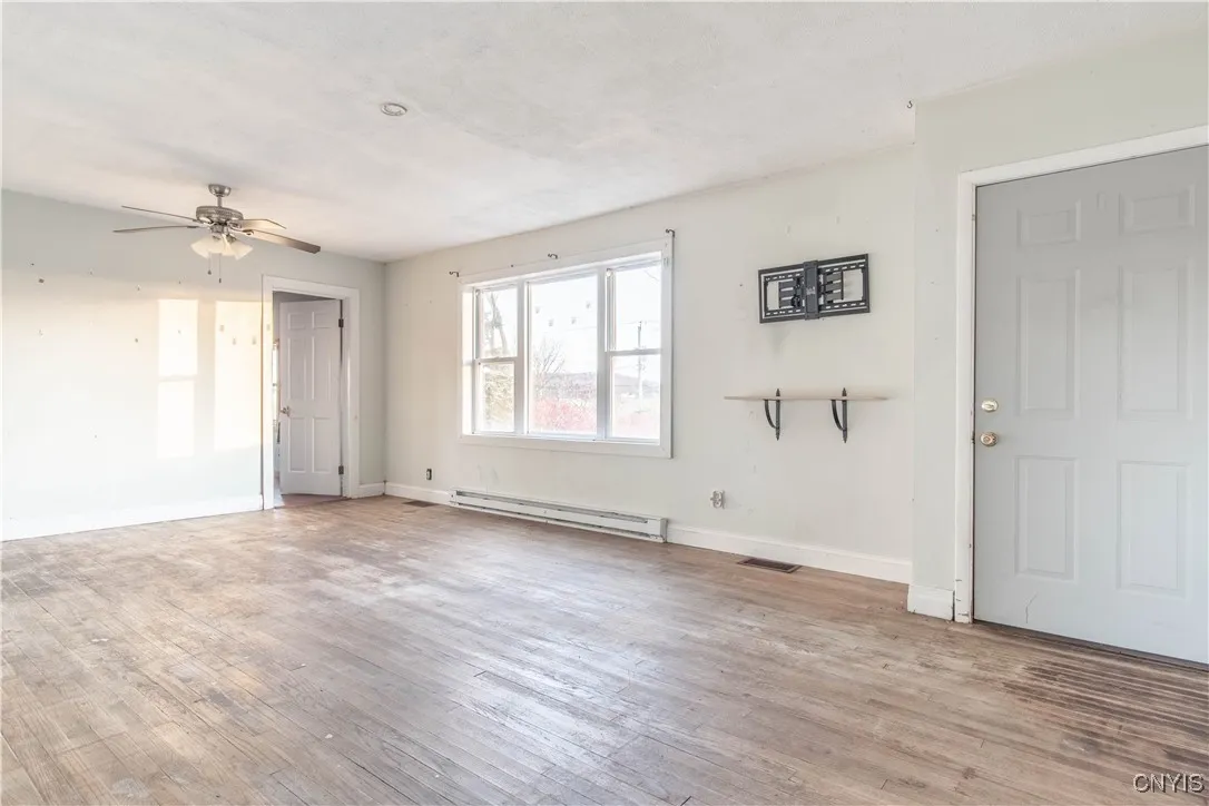 28827 Middle Road, Rutland, New York 13601, Rutland, New York 13601, 4 Bedrooms Bedrooms, 7 Rooms Rooms,2 BathroomsBathrooms,Residential,For Sale,28827 Middle Road, Rutland, New York 13601,0,S1648688