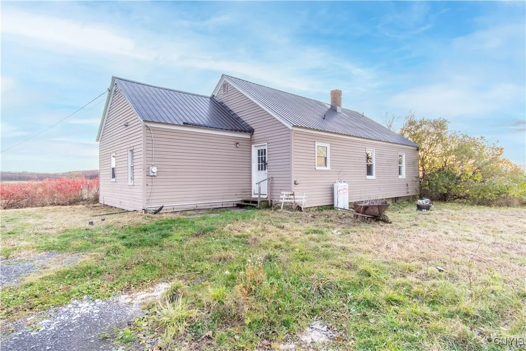 28827 Middle Road, Rutland, New York 13601, Rutland, New York 13601, 4 Bedrooms Bedrooms, 7 Rooms Rooms,2 BathroomsBathrooms,Residential,For Sale,28827 Middle Road, Rutland, New York 13601,0,S1648688