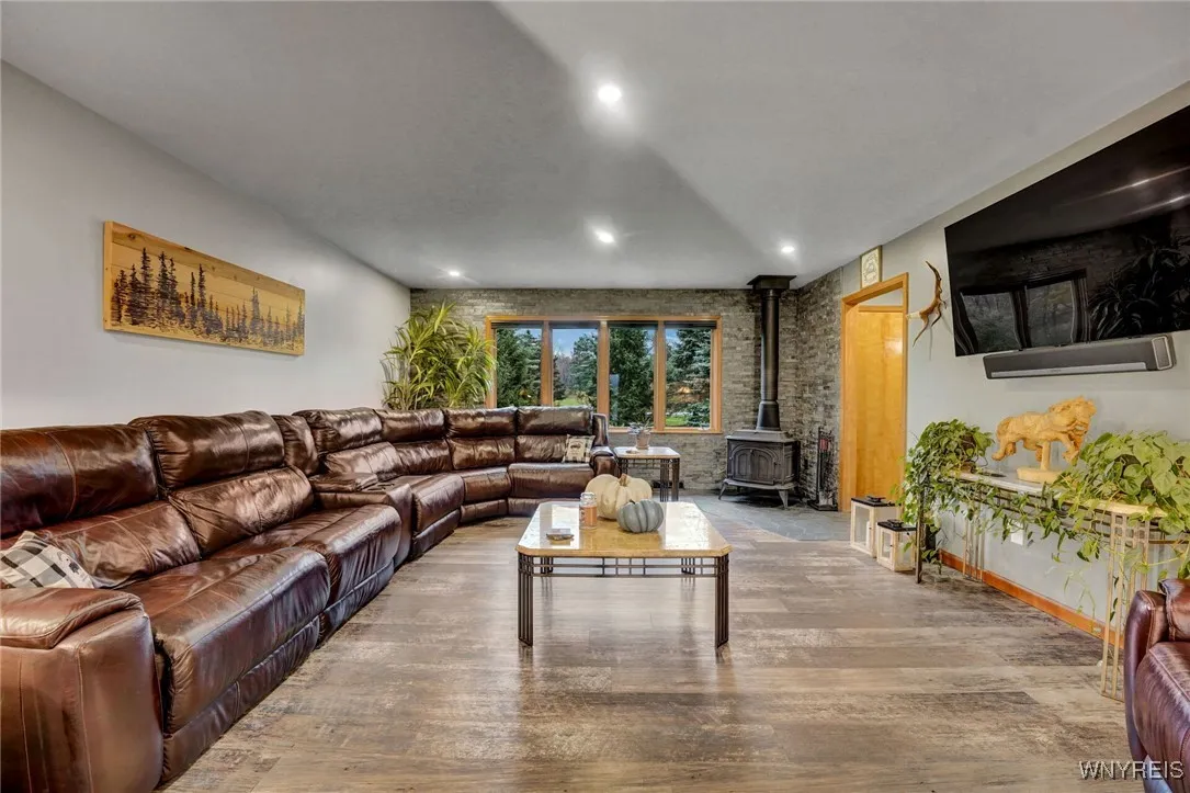 6786 Scherff Road, Orchard Park, New York 14127, Orchard Park, New York 14127, 3 Bedrooms Bedrooms, 9 Rooms Rooms,2 BathroomsBathrooms,Residential,For Sale,6786 Scherff Road, Orchard Park, New York 14127,0,B1647454