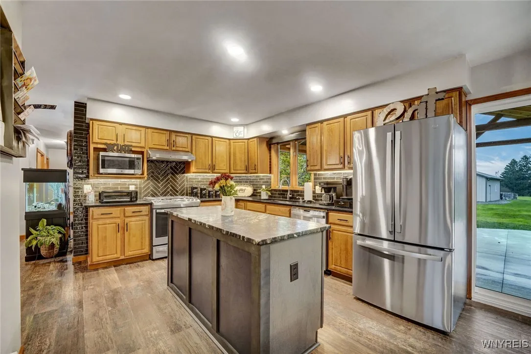 6786 Scherff Road, Orchard Park, New York 14127, Orchard Park, New York 14127, 3 Bedrooms Bedrooms, 9 Rooms Rooms,2 BathroomsBathrooms,Residential,For Sale,6786 Scherff Road, Orchard Park, New York 14127,0,B1647454