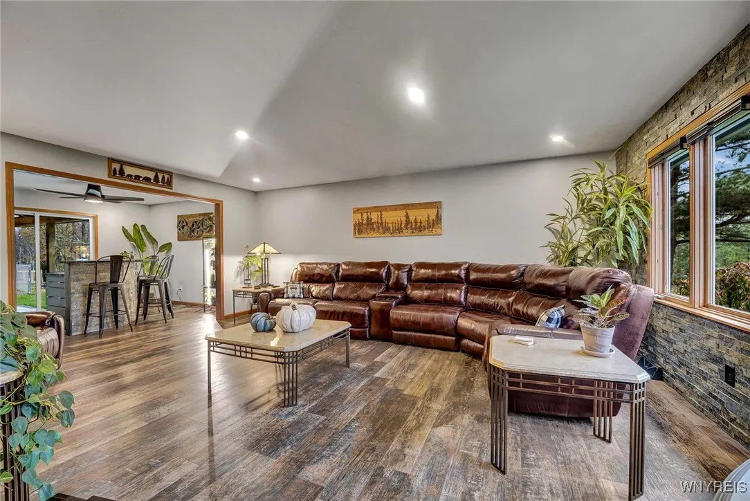 6786 Scherff Road, Orchard Park, New York 14127, Orchard Park, New York 14127, 3 Bedrooms Bedrooms, 9 Rooms Rooms,2 BathroomsBathrooms,Residential,For Sale,6786 Scherff Road, Orchard Park, New York 14127,0,B1647454