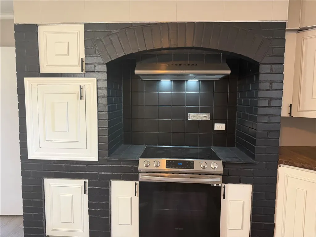 36 Shannon Street, Bath, New York 14810, Bath, New York 14810, 4 Bedrooms Bedrooms, 8 Rooms Rooms,2 BathroomsBathrooms,Residential,For Sale,36 Shannon Street, Bath, New York 14810,0,R1648975