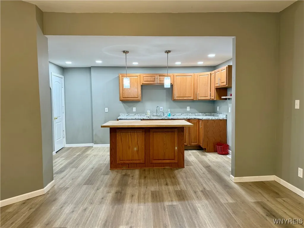 125 Duerstein Street, West Seneca, New York 14210, West Seneca, New York 14210, 3 Bedrooms Bedrooms, 9 Rooms Rooms,1 BathroomBathrooms,Residential,For Sale,125 Duerstein Street, West Seneca, New York 14210,0,B1648901