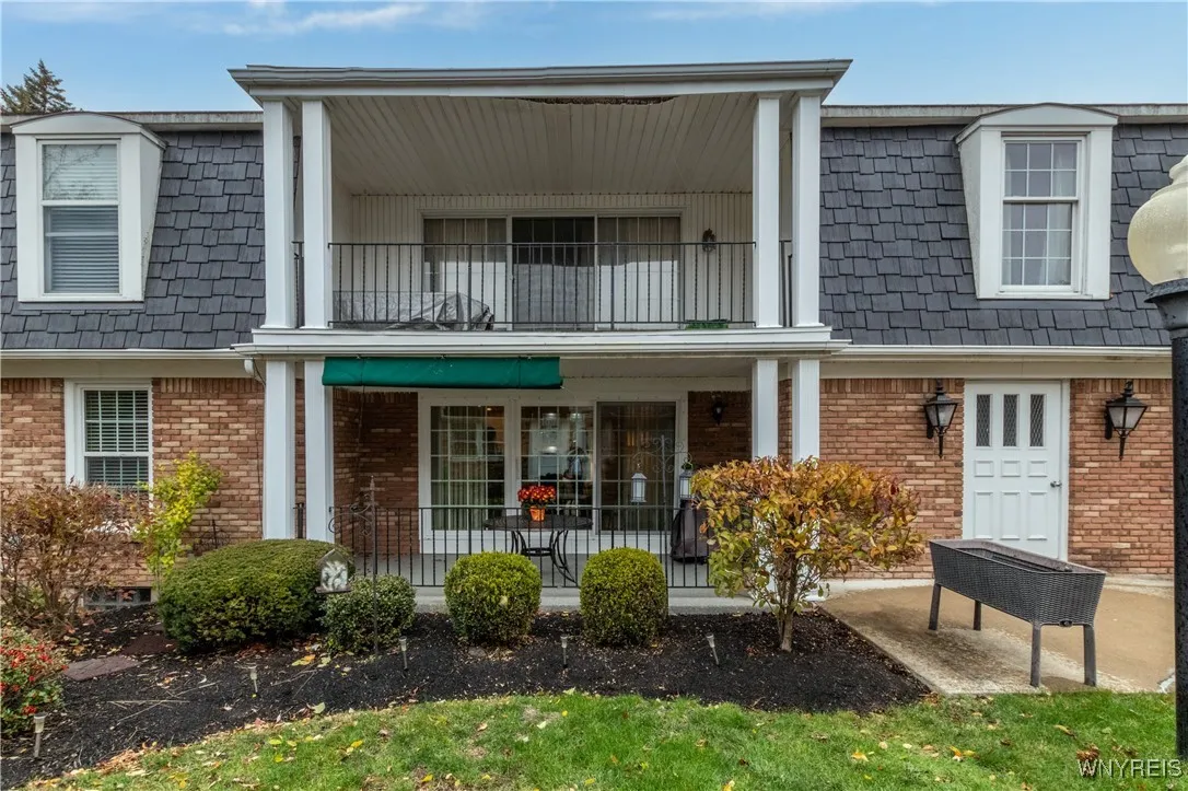 60 Hamlin Square 3, Amherst, New York 14221, Amherst, New York 14221, 3 Bedrooms Bedrooms, 6 Rooms Rooms,2 BathroomsBathrooms,Residential,For Sale,60 Hamlin Square 3, Amherst, New York 14221,0,B1648976