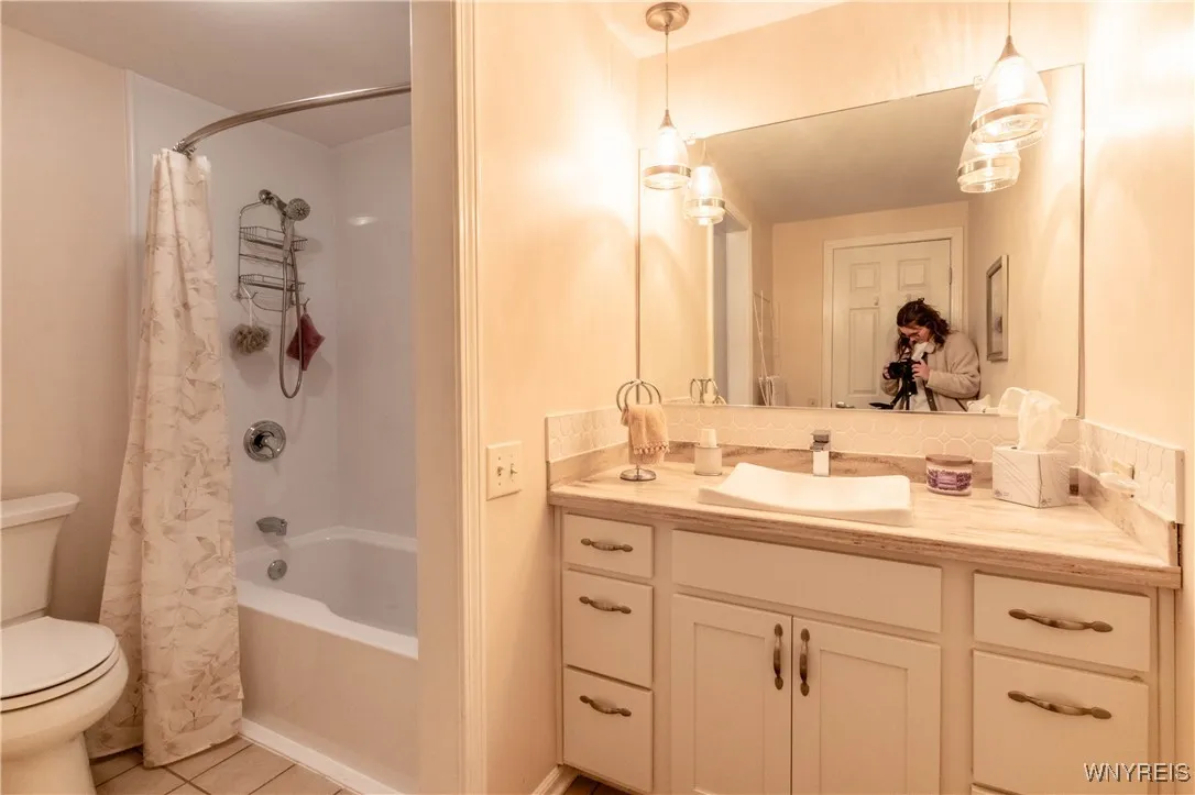 60 Hamlin Square 3, Amherst, New York 14221, Amherst, New York 14221, 3 Bedrooms Bedrooms, 6 Rooms Rooms,2 BathroomsBathrooms,Residential,For Sale,60 Hamlin Square 3, Amherst, New York 14221,0,B1648976