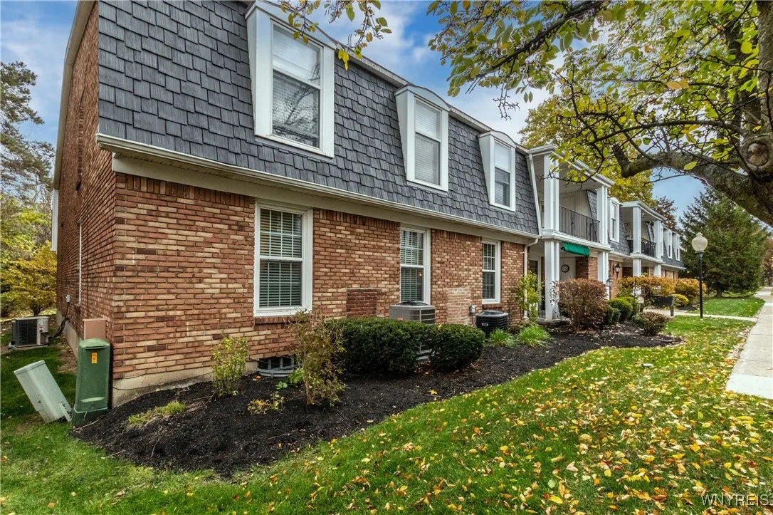 60 Hamlin Square 3, Amherst, New York 14221, Amherst, New York 14221, 3 Bedrooms Bedrooms, 6 Rooms Rooms,2 BathroomsBathrooms,Residential,For Sale,60 Hamlin Square 3, Amherst, New York 14221,0,B1648976