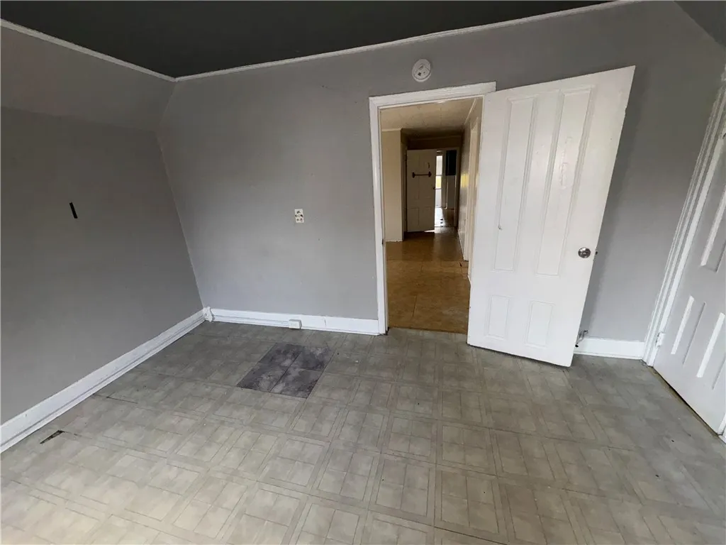 1358 North Clinton Avenue, Rochester, New York 146, Rochester, New York 14621, 4 Bedrooms Bedrooms, 8 Rooms Rooms,2 BathroomsBathrooms,Residential,For Sale,1358 North Clinton Avenue, Rochester, New York 146,0,R1648781