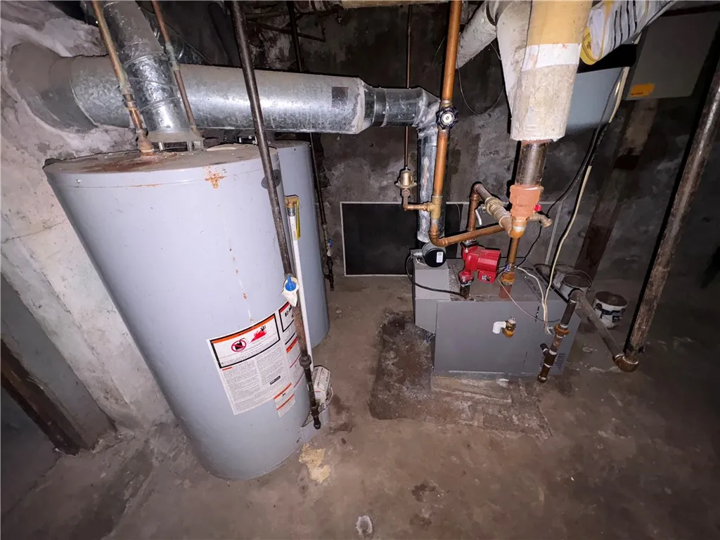 1358 North Clinton Avenue, Rochester, New York 146, Rochester, New York 14621, 4 Bedrooms Bedrooms, 8 Rooms Rooms,2 BathroomsBathrooms,Residential,For Sale,1358 North Clinton Avenue, Rochester, New York 146,0,R1648781