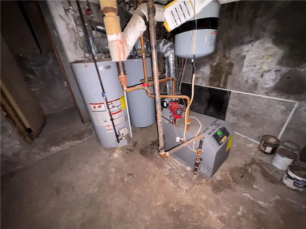 1358 North Clinton Avenue, Rochester, New York 146, Rochester, New York 14621, 4 Bedrooms Bedrooms, 8 Rooms Rooms,2 BathroomsBathrooms,Residential,For Sale,1358 North Clinton Avenue, Rochester, New York 146,0,R1648781