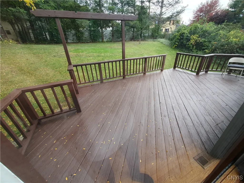 109 Vantage Drive, Camillus, New York 13031, Camillus, New York 13031, 3 Bedrooms Bedrooms, 7 Rooms Rooms,2 BathroomsBathrooms,Residential,For Sale,109 Vantage Drive, Camillus, New York 13031,0,S1648649