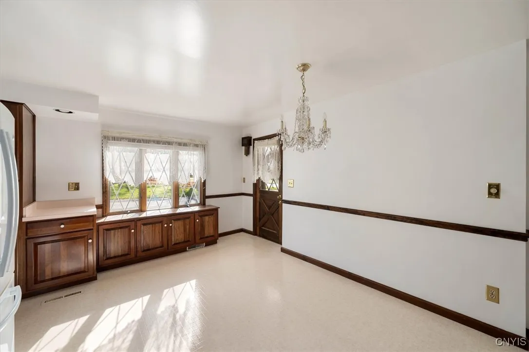 212 N Bellinger Street, Herkimer, New York 13350, Herkimer, New York 13350, 4 Bedrooms Bedrooms, 7 Rooms Rooms,1 BathroomBathrooms,Residential,For Sale,212 N Bellinger Street, Herkimer, New York 13350,0,S1647535