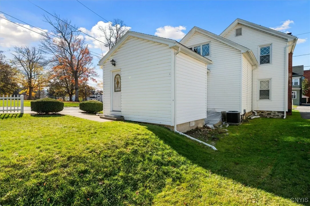 212 N Bellinger Street, Herkimer, New York 13350, Herkimer, New York 13350, 4 Bedrooms Bedrooms, 7 Rooms Rooms,1 BathroomBathrooms,Residential,For Sale,212 N Bellinger Street, Herkimer, New York 13350,0,S1647535