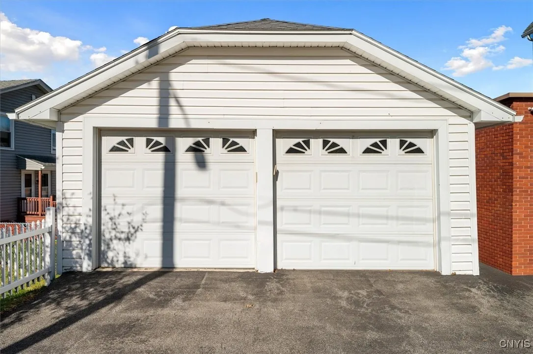 212 N Bellinger Street, Herkimer, New York 13350, Herkimer, New York 13350, 4 Bedrooms Bedrooms, 7 Rooms Rooms,1 BathroomBathrooms,Residential,For Sale,212 N Bellinger Street, Herkimer, New York 13350,0,S1647535