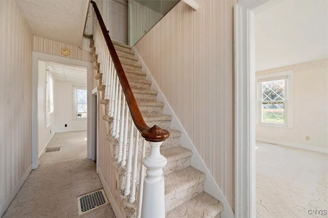 212 N Bellinger Street, Herkimer, New York 13350, Herkimer, New York 13350, 4 Bedrooms Bedrooms, 7 Rooms Rooms,1 BathroomBathrooms,Residential,For Sale,212 N Bellinger Street, Herkimer, New York 13350,0,S1647535