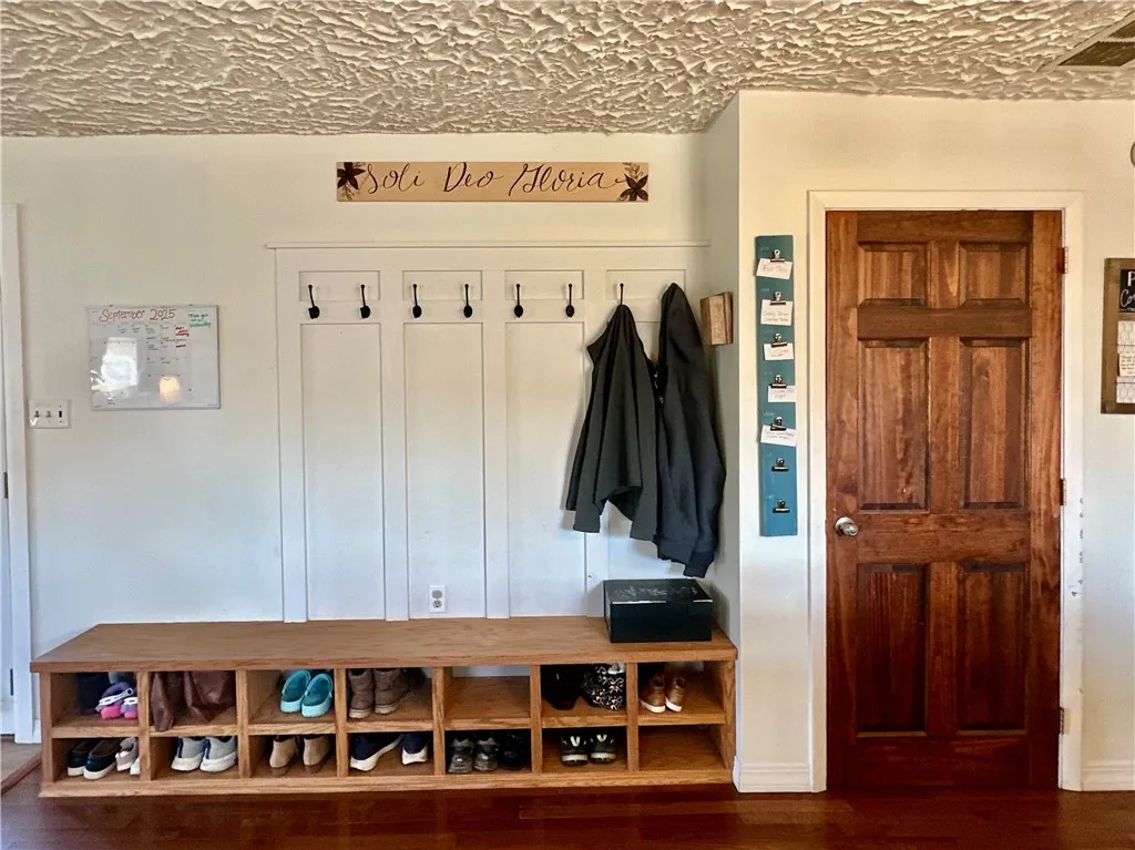 121 State Route 17c, Barton, New York 14892, Barton, New York 14892, 3 Bedrooms Bedrooms, 9 Rooms Rooms,2 BathroomsBathrooms,Residential,For Sale,121 State Route 17c, Barton, New York 14892,0,R1648409