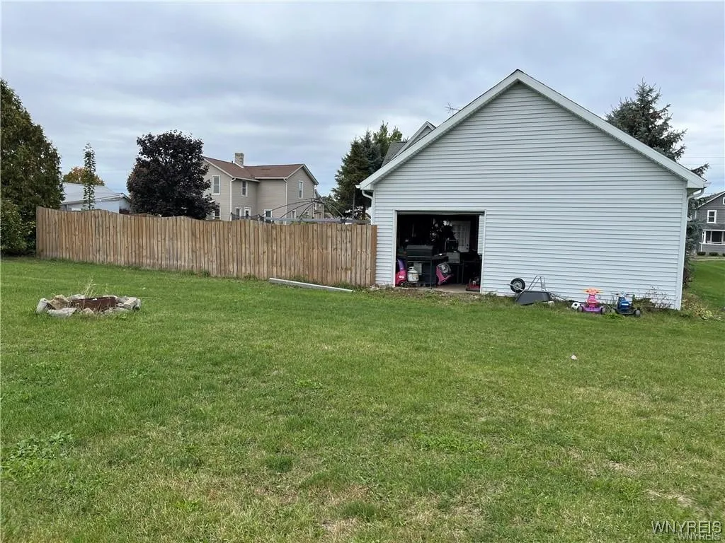 36 Park Avenue, Royalton, New York 14105, Royalton, New York 14105, 3 Bedrooms Bedrooms, 7 Rooms Rooms,2 BathroomsBathrooms,Residential,For Sale,36 Park Avenue, Royalton, New York 14105,0,B1648767